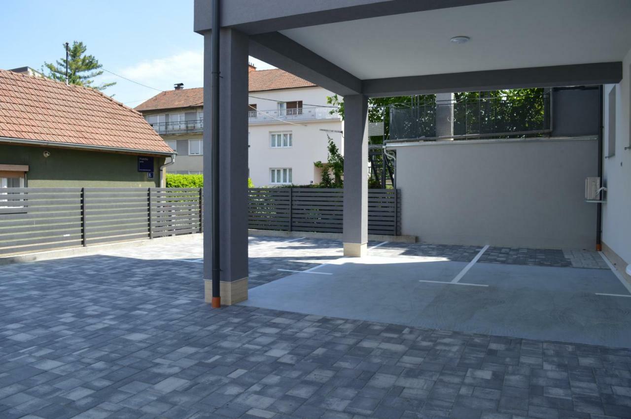 Villa Agram ซาเกร็บ ภายนอก รูปภาพ